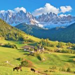 サンタ・マッダレーナ村の風景　イタリアの風景