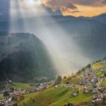 ドロミーティの山岳風景　イタリアの風景